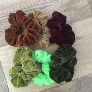6/$11 EXCLUSIVE DEAL!!!! Scrunchies